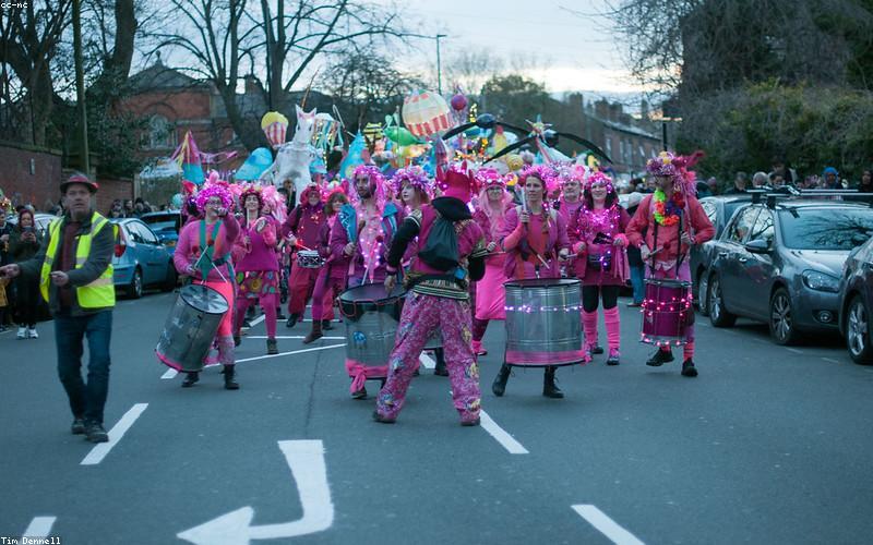 Танцоры самбы